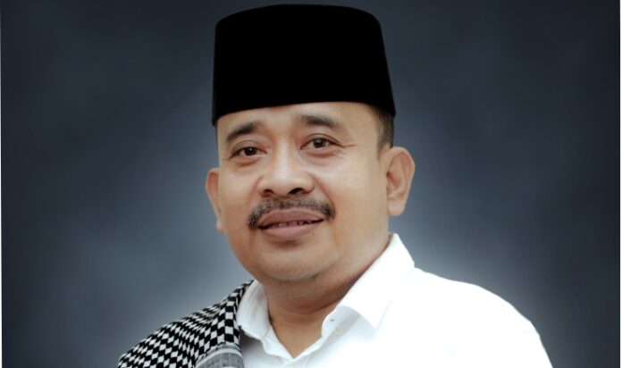 Suasana damai Idul Fitri 1446 Hijriah di Kampung Wate, tercoreng oleh dugaan penghinaan terhadap umat Muslim yang dilakukan oleh Penjabat (PJ) Kepala Desa Wate, Flafianus Jamu yang viral dalam media sosial (medsos).