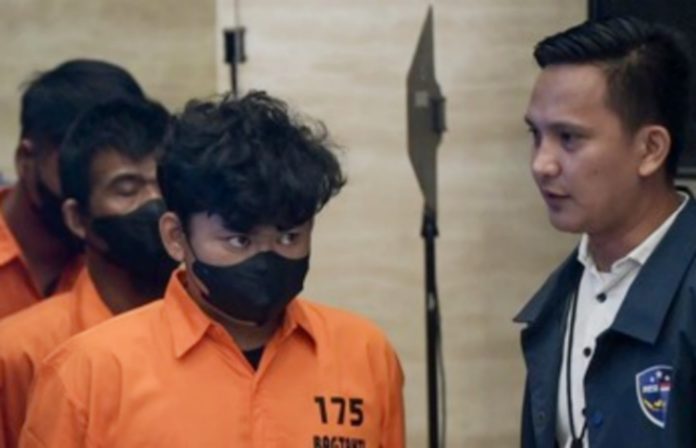 Polri menangkap 6 terduga pelaku penyebaran konten pornografi inses di grup media sosial Facebook ‘Fantasi Sedarah’ dan ‘Suka Duka’.