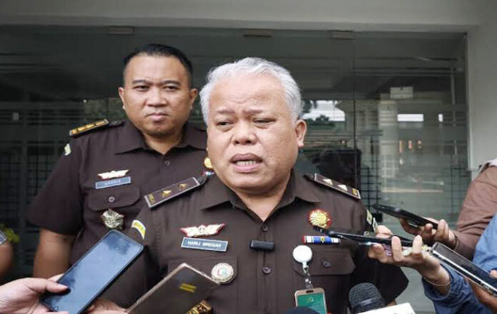 Dua terdDua tersangka kasus korupsi koneksitas Tabungan Wajib Perumahan Angkatan Darat (TWP AD), yakni eks Direktur PT Indah Berkah Utama Agustinus Soegih dan notaris Tafieldi Nevawan, resmi divonis pidana penjara masing-masing 14 tahun dan 7 tahun.