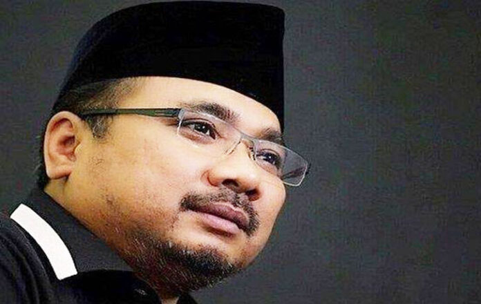 Komisi Pemberantasan Korupsi (KPK) menyatakan membuka peluang untuk meminta keterangan dari mantan Menteri Agama, Yaqut Cholil Qoumas, terkait penyelidikan kasus dugaan korupsi kuota haji.
