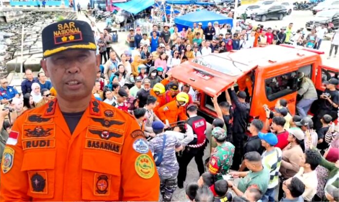 Operasi pencarian dan penyelamatan (SAR) terhadap kecelakaan kapal jenis boat penyeberangan berukuran 12 meter di perairan Selat Sipora, Kabupaten Kepulauan Mentawai, memasuki hari kedua, pada hari, Selasa (15/7/2025).