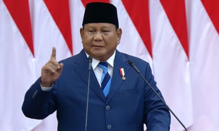 Presiden Republik Indonesia Prabowo Subianto menyatakan bahwa isu dan tagar #Indonesia Gelap yang sempat viral di media sosial merupakan hasil rekayasa oleh para koruptor.