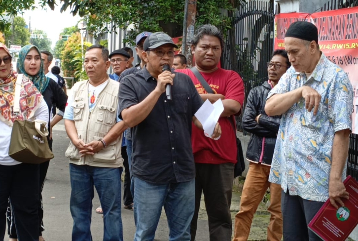 Warga merasa proses seleksi tidak berpihak pada masyarakat sekitar, terutama dalam zonasi.