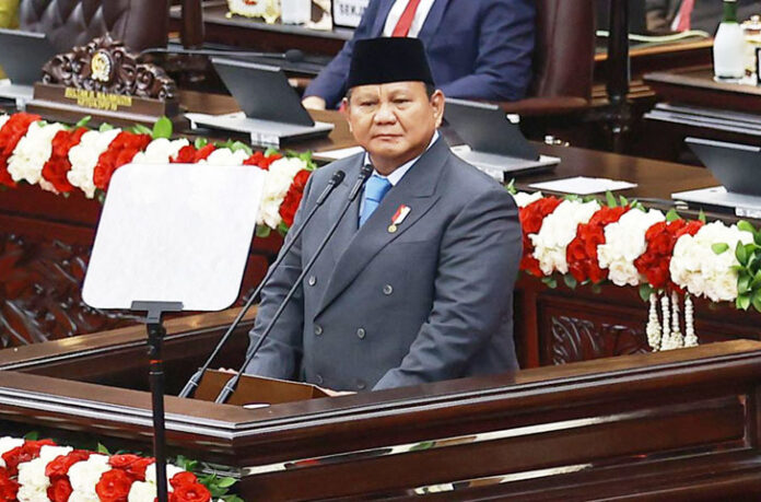 Prabowo Klaim Pengangguran Turun ke Level Terendah Sejak 1998, Data BPS Justru Naik Presiden Prabowo Subianto mengklaim tingkat pengangguran nasional berhasil turun ke level terendah sejak krisis moneter 1998. Pernyataan itu disampaikan dalam Sidang Tahunan DPR/MPR/DPD RI di Kompleks Parlemen, Senayan, Jakarta, Jumat (15/8/2025).
