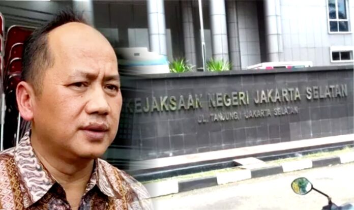 Ketua Umum Badan Peneliti Independen Kekayaan Penyelenggara Negara & Pengawas Anggaran Republik Indonesia (BPI KPNPA RI), Rahmad Sukendar, menyoroti keras dugaan kelalaian mantan Kepala Kejaksaan Negeri (Kajari) Jakarta Selatan, Jamwas Harus Periksa Mantan Kajari Jaksel, termasuk yang tidak mengeksekusi terpidana Silfester Matutina, meski putusan pengadilan telah berkekuatan hukum tetap (inkrah).