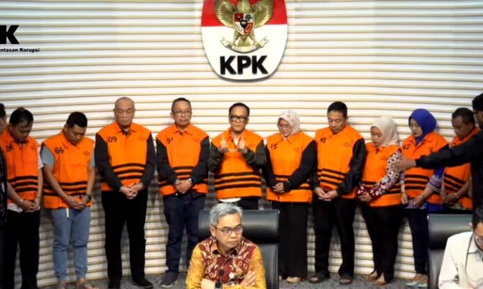 Wakil Menteri Ketenagakerjaan (Wamenaker) Immanuel Ebenezer Gerungan alias Noel bersama 10 orang lainnya resmi ditetapkan sebagai tersangka kasus dugaan pemerasan terkait penerbitan sertifikat Keselamatan dan Kesehatan Kerja (K3).