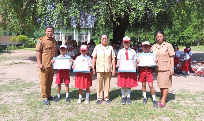 Pihak SDI Kembo membantah tudingan adanya pungutan liar (pungli) terhadap dana Program Indonesia Pintar (PIP) yang diterima siswa.