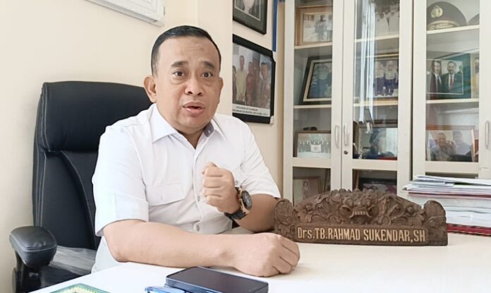Perangkat hukum mandul di era Prabowo,  Ketua Umum BPI KPNPA RI, Tb. Rahmad Sukendar, melontarkan kritik keras terhadap aparat penegak hukum di era Presiden Prabowo Subianto. Ia menilai Kepolisian, Kejaksaan, dan Komisi Pemberantasan Korupsi (KPK) gagal menunjukkan ketegasan dalam memberantas korupsi.