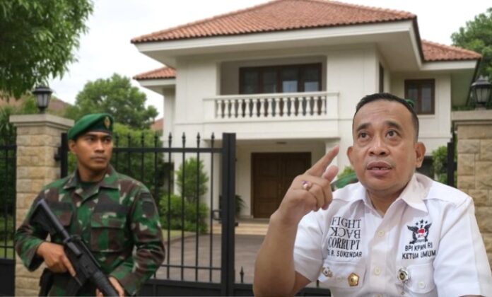 Negara Terlihat dalam Keadaan Genting! Kabid Humas Polda Metro Jaya, Kombes Pol Ade Ary Syam Indradi, membantah tegas terkait isu penggeledahan di rumah Jaksa Agung Muda Tindak Pidana Khusus (Jampidsus) Kejaksaan Agung, Febrie Adriansyah.