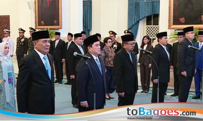 Presiden RI Prabowo Subianto resmi melakukan reshuffle atau perombakan Kabinet Merah Putih di Istana Kepresidenan, Jakarta, Rabu (17/9/2025).
