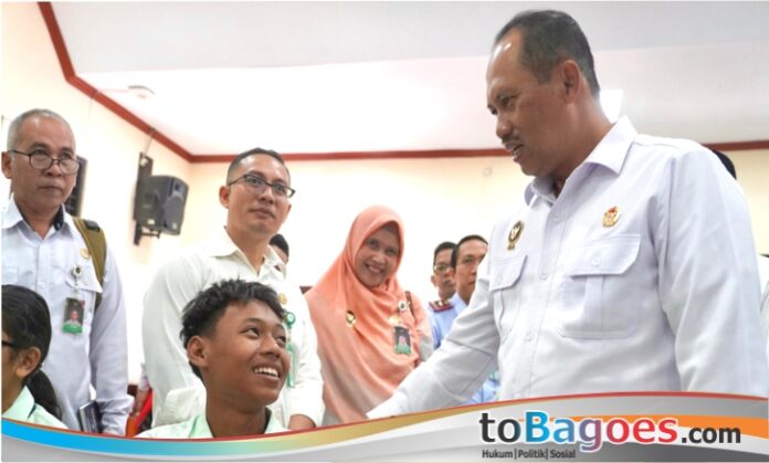 Lombok Barat, NTB — Kementerian Koordinator Bidang Politik dan Keamanan (Kemenko Polkam) menegaskan pentingnya sinergi erat antara pemerintah pusat dan daerah dalam memastikan keberhasilan program strategis nasional yang menjadi prioritas Presiden.