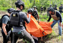 KKB Diduga Terlibat: Pekerja Gereja GIDI Ditemukan Tewas dengan Luka Bacok di Yahukimo Seorang pekerja bangunan Gereja GIDI Motulen bernama Baharudin ditemukan tewas dengan luka bacok di sekitar tempat tinggalnya di Jalan Gunung, Kabupaten Yahukimo.