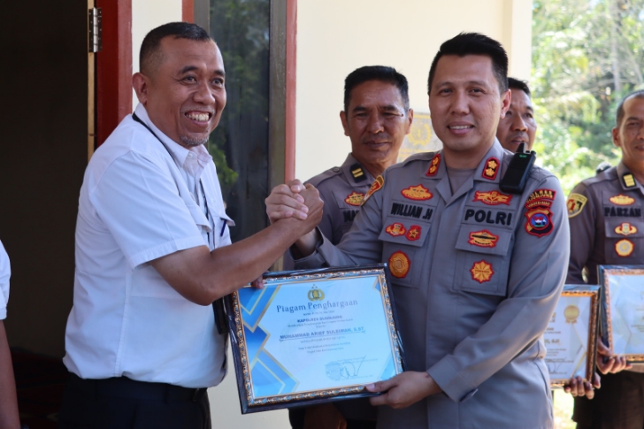 Picsart 26 04 22 21 55 17 216