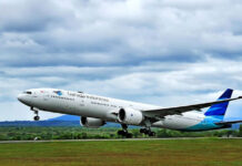 Rakyat Dipaksa Mengerti Terus? DPR Kritik Keras Kenaikan Tiket Pesawat! Rakyat Dipaksa Mengerti Terus? DPR Kritik Keras Kenaikan Tiket Pesawat!