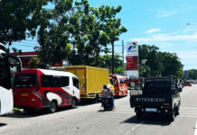 Antrean BBM Mengular di Sumbar, Kebijakan Pertalite 50 Liter Disorot Tajam,Rawan Penimbunan dan Mafia? Antrean BBM Mengular di Sumbar, Kebijakan Pertalite 50 Liter Disorot Tajam,Rawan Penimbunan dan Mafia?