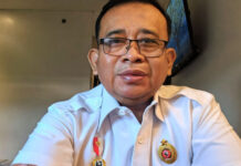 Menteri HAM Diserang Kritik Keras Soal Begal, Rahmad Sukendar: Kalau Tak Berani Bela Rakyat, Lebih Baik Mundur Menteri HAM Diserang Kritik Keras Soal Begal, Rahmad Sukendar: Kalau Tak Berani Bela Rakyat, Lebih Baik Mundur