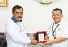 BPI KPNPA RI Desak Ditjen PAS Turun Tangan, Dugaan Pemerasan di Lapas Pekanbaru Bakal Dibahas di DPR RI BPI KPNPA RI mendesak Direktorat Jenderal Pemasyarakatan (Ditjen PAS) segera mengambil alih penanganan dugaan kasus pemerasan dan intimidasi yang diduga dilakukan oleh oknum pejabat Lapas Kelas IIA Pekanbaru terhadap warga binaan.