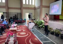 Kasat Resnarkoba Sawahlunto Ajak Siswa Baru SMAN 2 Jadi Pelopor Anti Narkoba Kegiatan yang dipimpin langsung oleh Kasat Resnarkoba Polres Sawahlunto, IPTU Ary Andre J.R., S.H., M.H., merupakan bagian dari komitmen Polres Sawahlunto dalam mendukung terciptanya lingkungan pendidikan yang aman, sehat, serta bebas dari penyalahgunaan dan peredaran gelap narkotika.