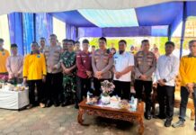 Perangi Narkoba dari Nagari, Kapolres Sijunjung Resmikan Posko Kampung Bebas Narkoba Kegiatan yang dipusatkan di Kantor Wali Nagari Tanjung tersebut dipimpin langsung oleh Kapolres Sijunjung AKBP Willian Harbensyah, S.I.K., M.H. Dalam program tersebut, Polres Sijunjung merencanakan pembentukan Posko Kampung Bebas dari Narkoba di setiap kecamatan yang berada di wilayah Kabupaten Sijunjung.